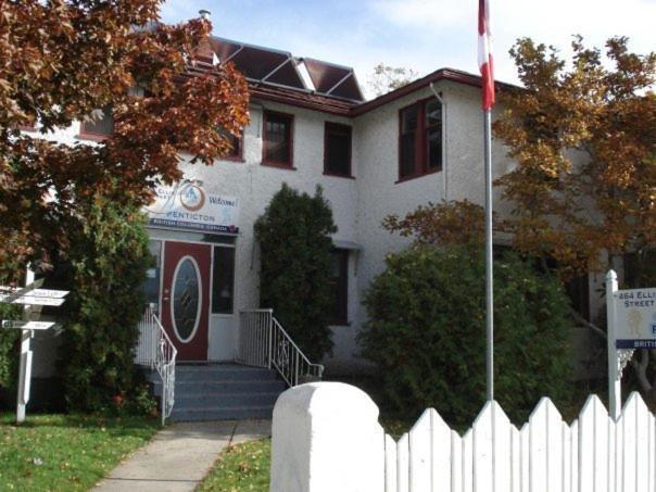 Hi Penticton - Hostel Zewnętrze zdjęcie